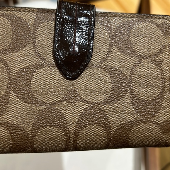 Coach Small Wallet - Picture 12 of 13